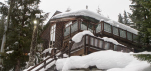 exterior whistler lodge hostel winter
